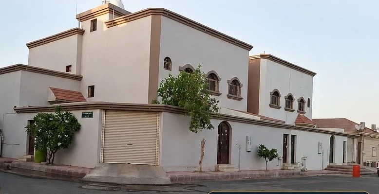 فيلا للبيع في حي المصيف حائل — الصورة الرئيسية