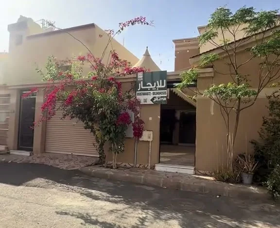 فيلا للبيع في حي الوادي حائل — الصورة الرئيسية